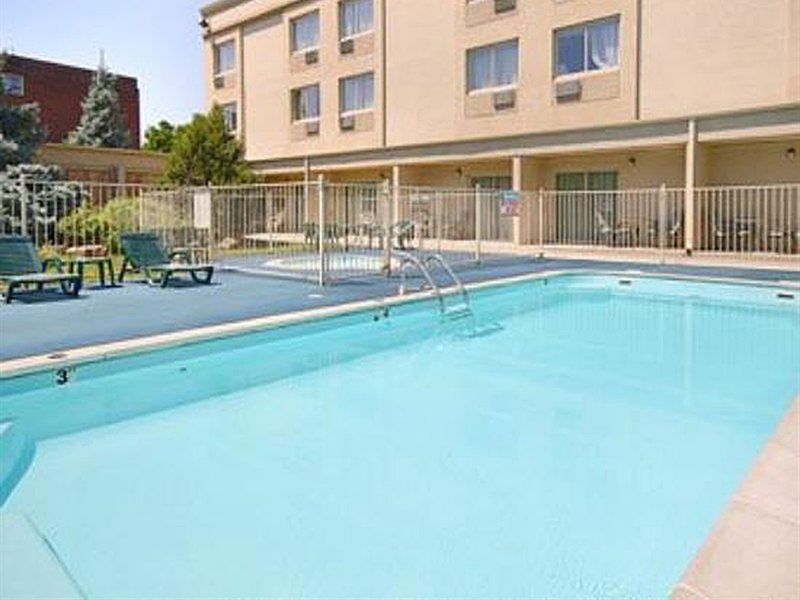 Ramada By Wyndham Denver Downtown Exteriér fotografie