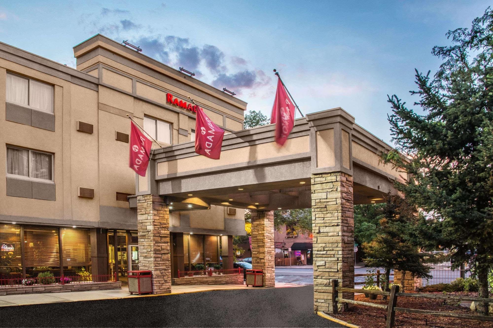Ramada By Wyndham Denver Downtown Exteriér fotografie