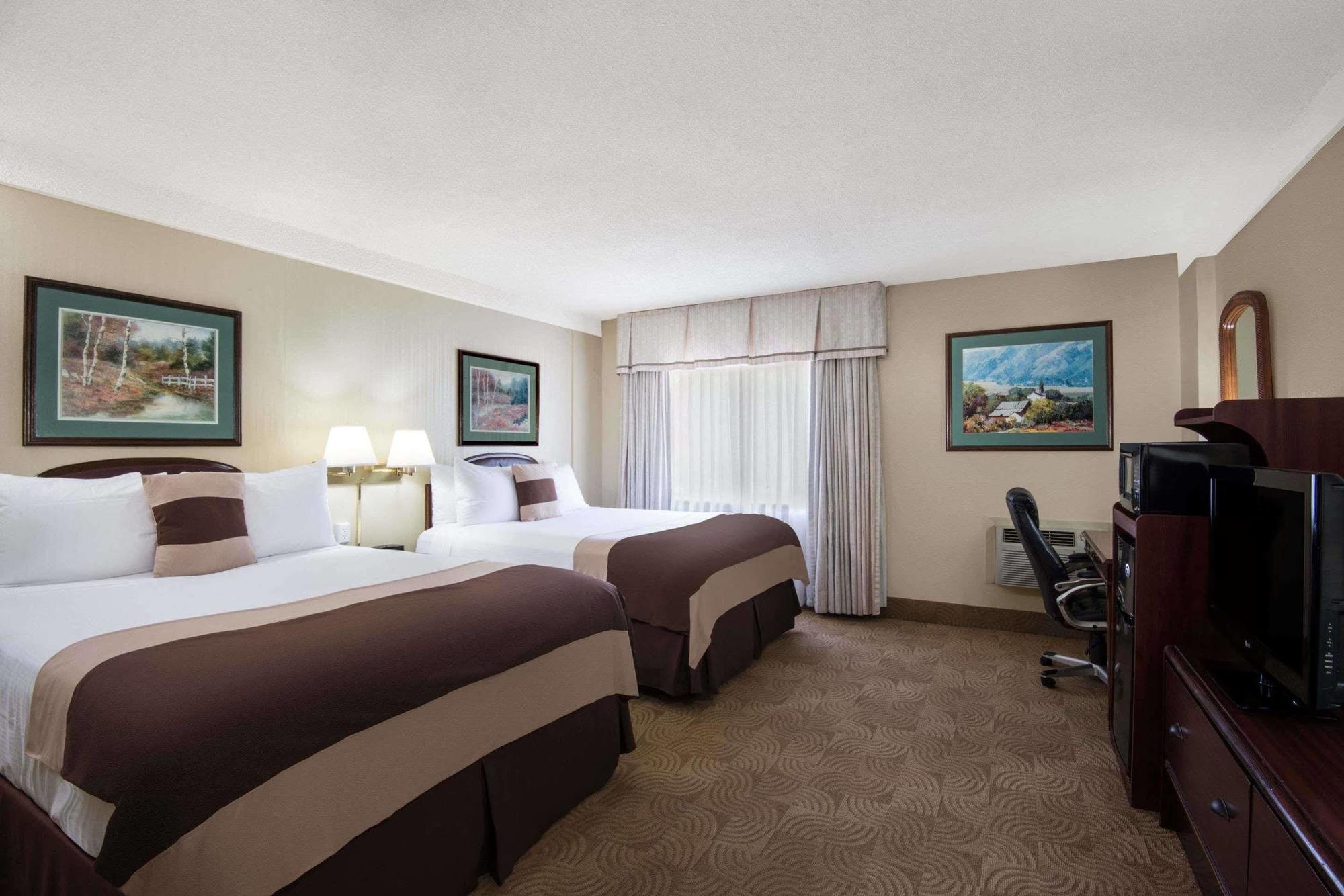 Ramada By Wyndham Denver Downtown Exteriér fotografie