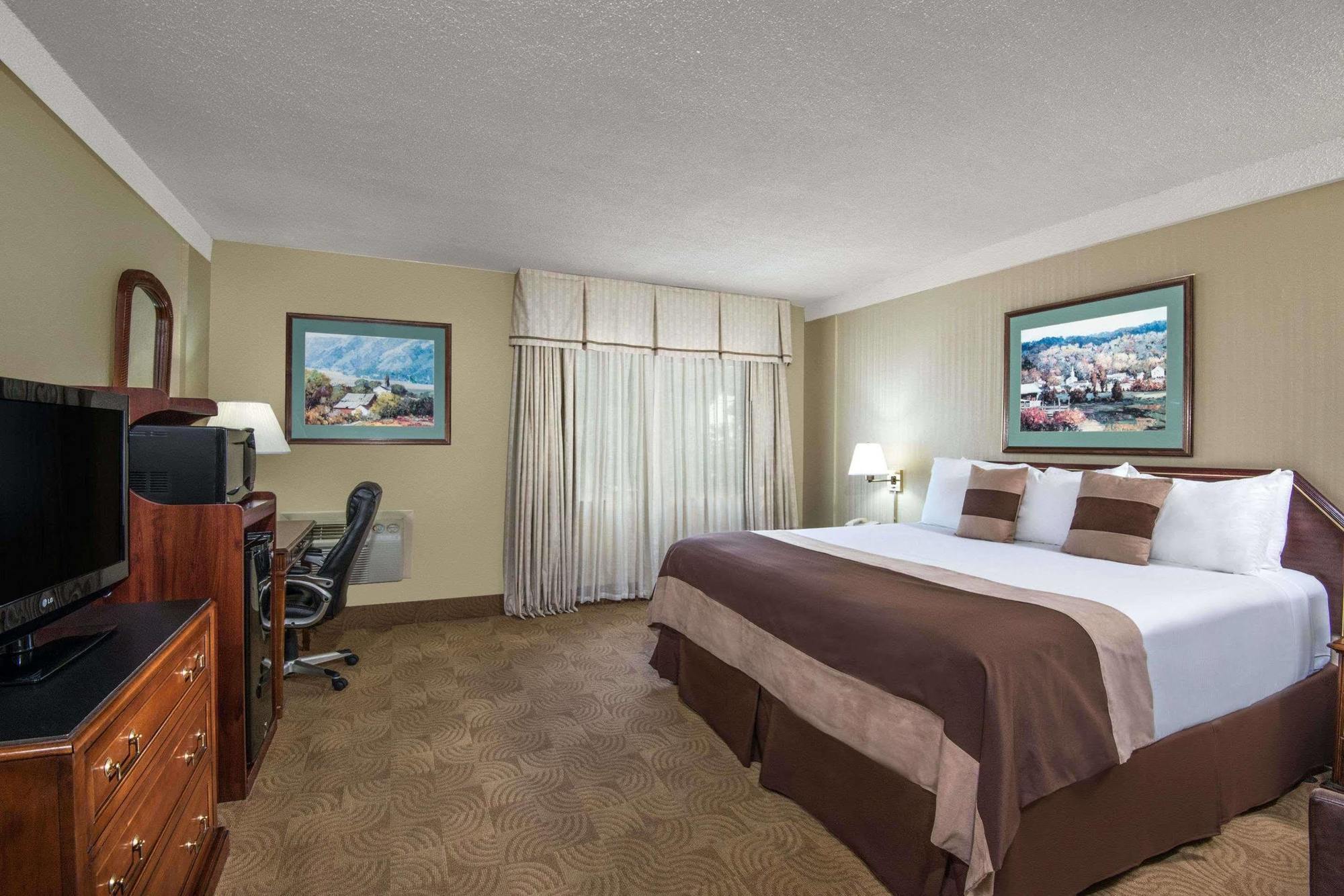Ramada By Wyndham Denver Downtown Exteriér fotografie